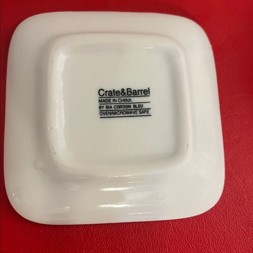 Crate and Barrel Espresso Cups Saucers Set Of 2 Square Bia Cordon Bleu White